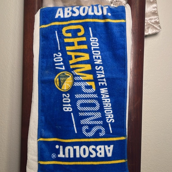 Golden State Warriors Basketball Bundle - Picture 4 of 15